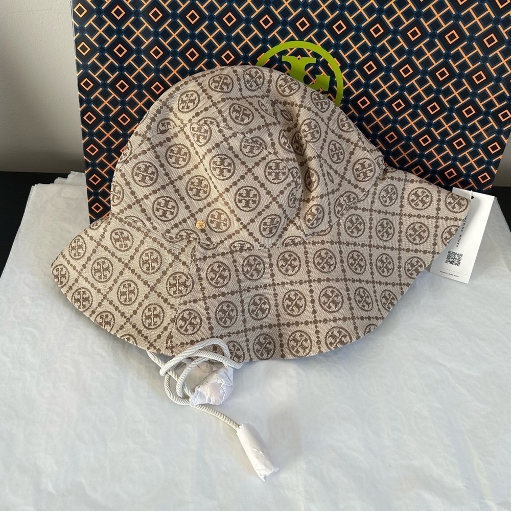 Tory Burch T Monogram Jacquard Reversible Bucket Hat Hazel Tan Brown Gold